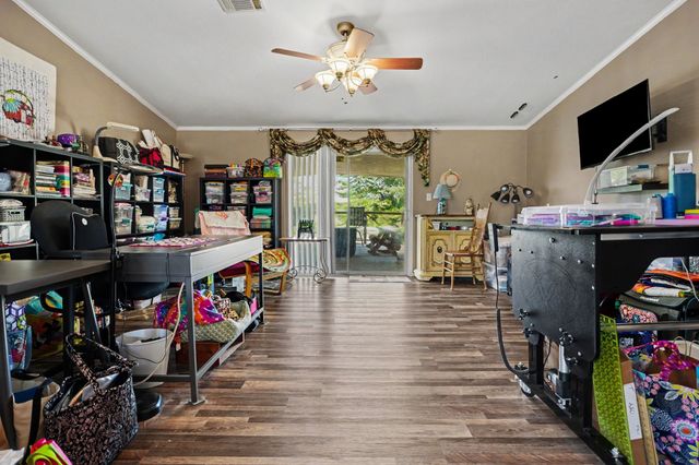 220 Barker Road, Ennis, TX 75119