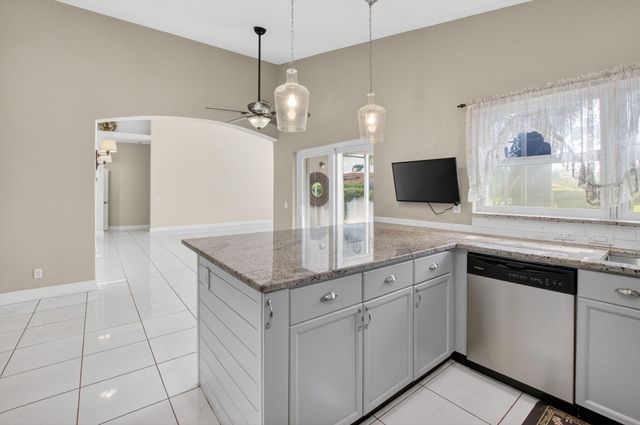 9336 Water Course Way, Boynton Beach, FL 33437