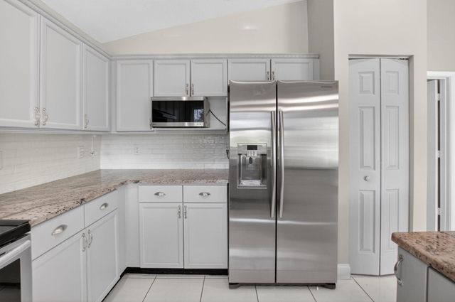 9336 Water Course Way, Boynton Beach, FL 33437
