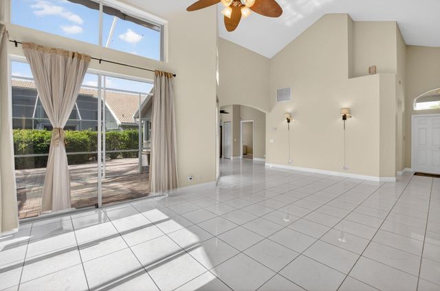 9336 Water Course Way, Boynton Beach, FL 33437