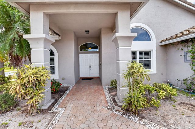 9336 Water Course Way, Boynton Beach, FL 33437