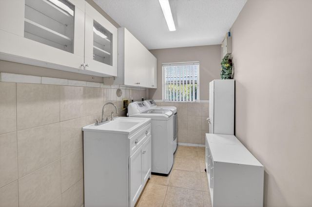 9336 Water Course Way, Boynton Beach, FL 33437
