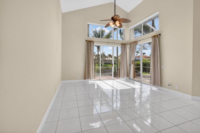 9336 Water Course Way, Boynton Beach, FL 33437
