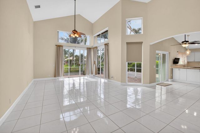 9336 Water Course Way, Boynton Beach, FL 33437
