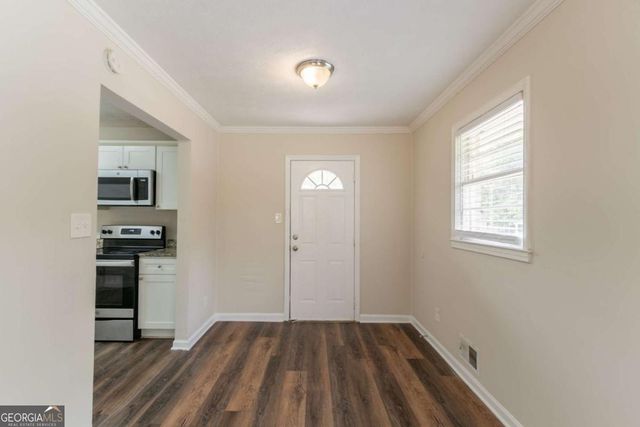 933 Capitol View Avenue NW, Atlanta, GA 30318