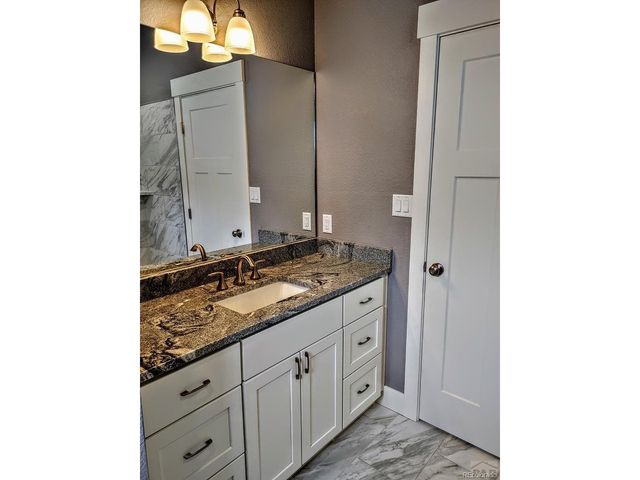 697 Cabaret Dr, Pueblo, CO 81007