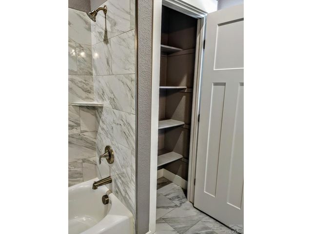 697 Cabaret Dr, Pueblo, CO 81007