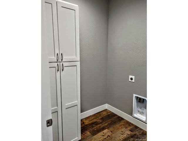 697 Cabaret Dr, Pueblo, CO 81007