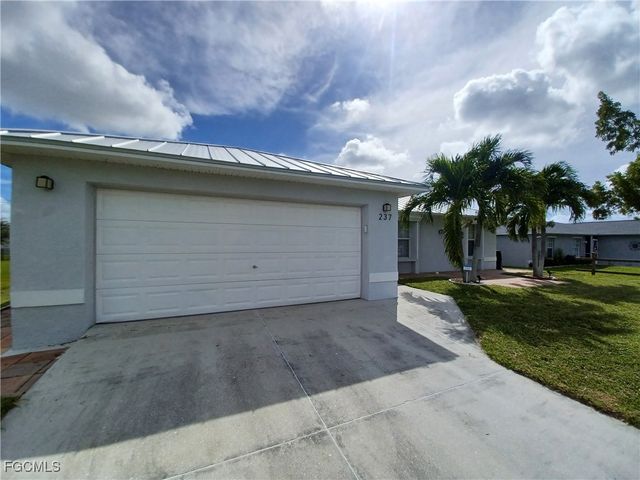 237 NW 6th PL, Cape Coral, FL 33993
