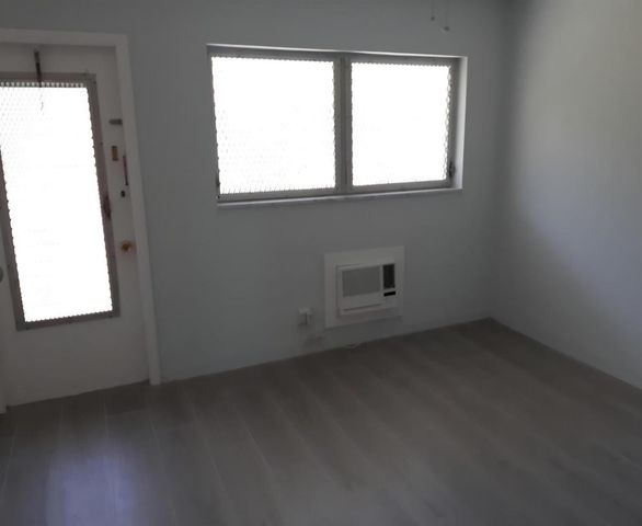 2100 NE 51ST Court 102, Fort Lauderdale, FL 33308