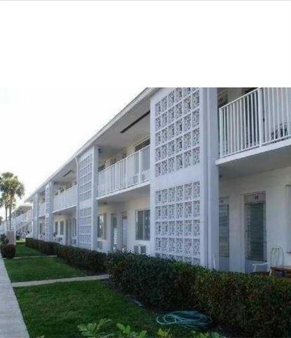 2100 NE 51ST Court 102, Fort Lauderdale, FL 33308