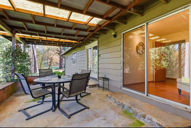 945 Acacia Dr, Meadow Vista, CA 95722