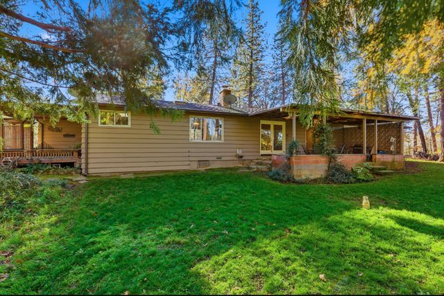 945 Acacia Dr, Meadow Vista, CA 95722