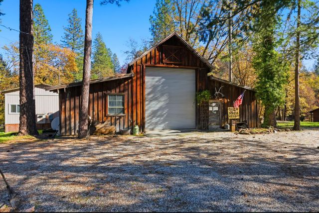 945 Acacia Dr, Meadow Vista, CA 95722