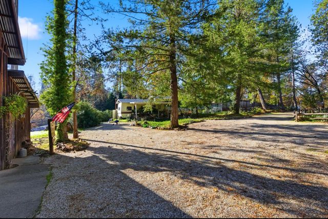 945 Acacia Dr, Meadow Vista, CA 95722