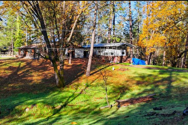 945 Acacia Dr, Meadow Vista, CA 95722