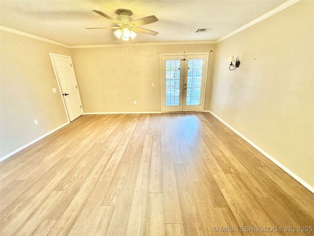 1501 N Broadway Street, Stigler, OK 74462