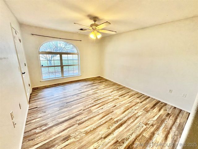 1501 N Broadway Street, Stigler, OK 74462