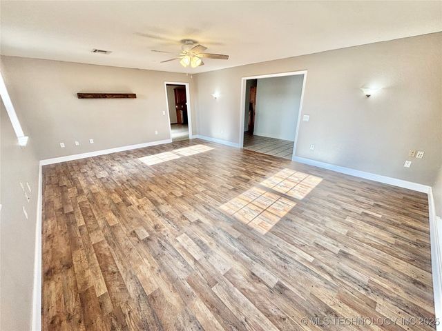 1501 N Broadway Street, Stigler, OK 74462