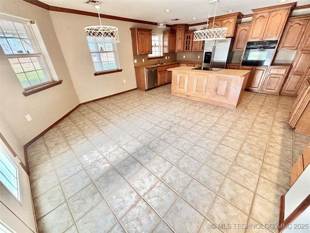 1501 N Broadway Street, Stigler, OK 74462