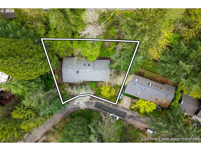 5011 Sw FAIRHAVEN Dr, Portland, OR 97221