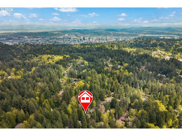 5011 Sw FAIRHAVEN Dr, Portland, OR 97221