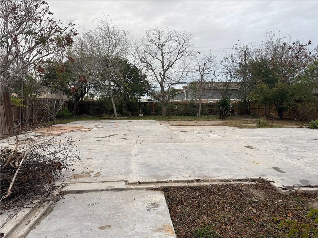 4510 Stonegate Way, Corpus Christi, TX 78411 — photo 3