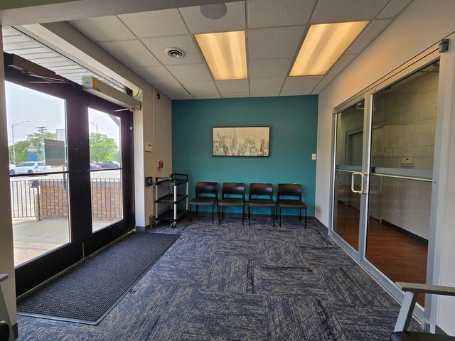 2401 W Jefferson Street 400, Joliet, IL 60435