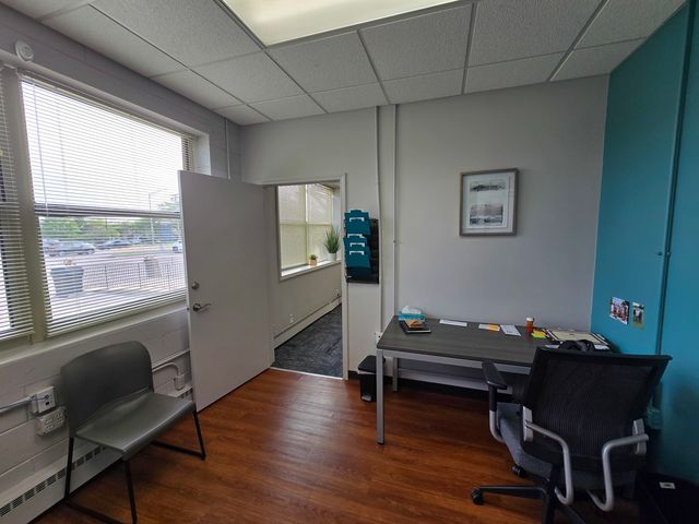 2401 W Jefferson Street 400, Joliet, IL 60435