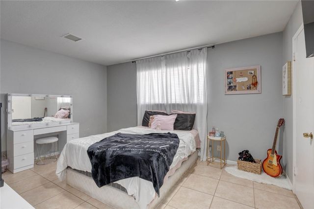 733 Bradshaw Dr, Corpus Christi, TX 78412