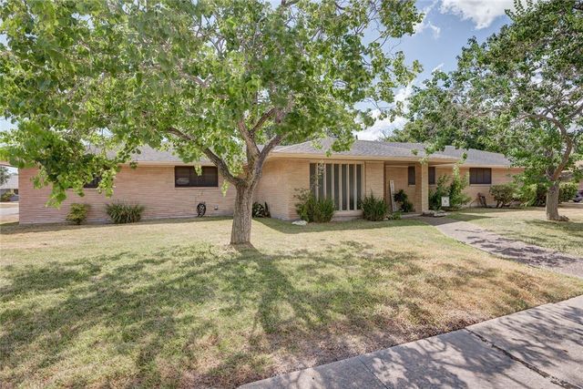 733 Bradshaw Dr, Corpus Christi, TX 78412