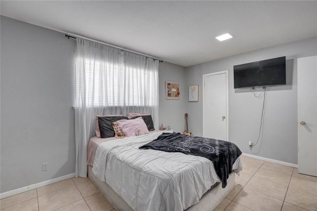 733 Bradshaw Dr, Corpus Christi, TX 78412