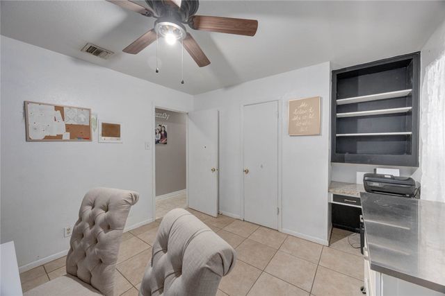 733 Bradshaw Dr, Corpus Christi, TX 78412