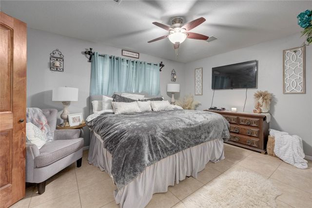 733 Bradshaw Dr, Corpus Christi, TX 78412