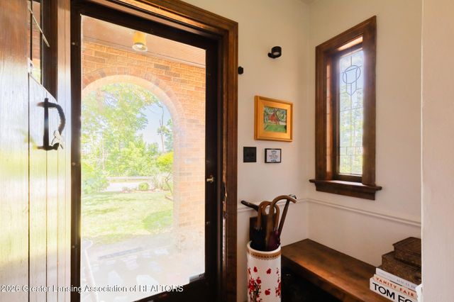 1001 Moores River Drive, Lansing, MI 48910