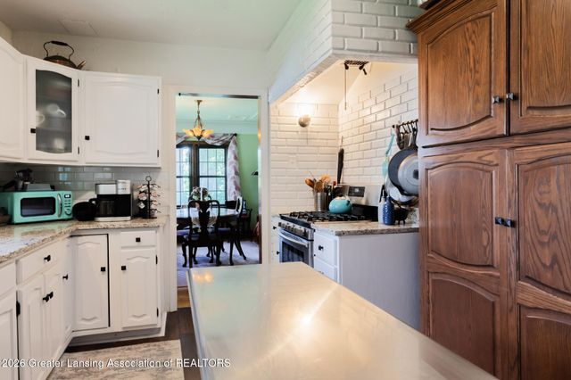 1001 Moores River Drive, Lansing, MI 48910