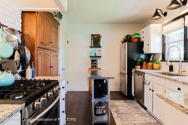 1001 Moores River Drive, Lansing, MI 48910
