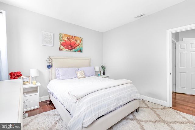 2831 LAKE AVE, Baltimore, MD 21213