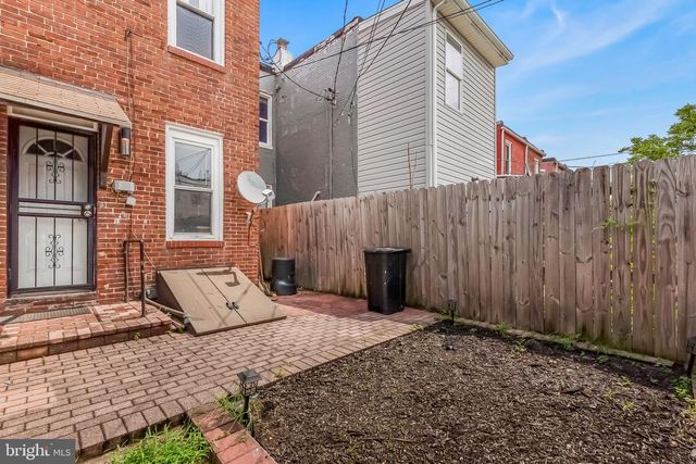 2831 LAKE AVE, Baltimore, MD 21213