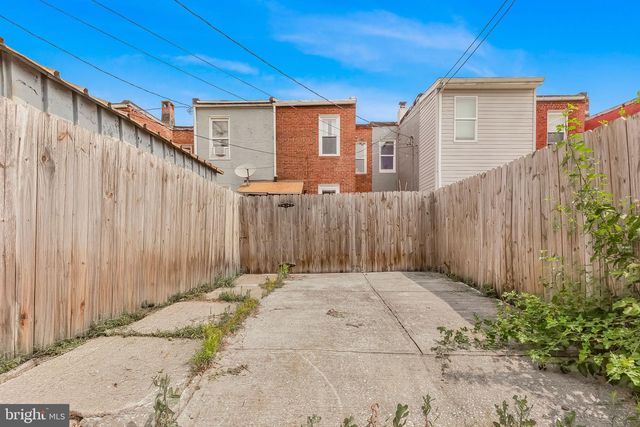 2831 LAKE AVE, Baltimore, MD 21213