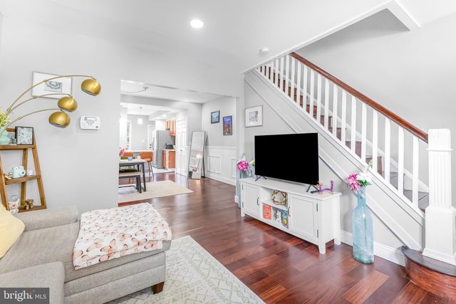 2831 LAKE AVE, Baltimore, MD 21213