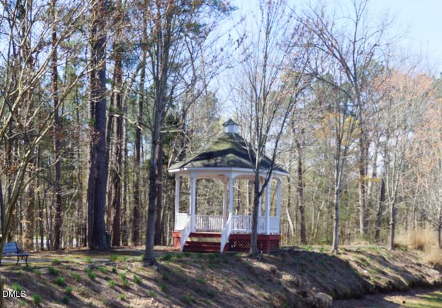 10400 Rosegate Court 302, Raleigh, NC 27617