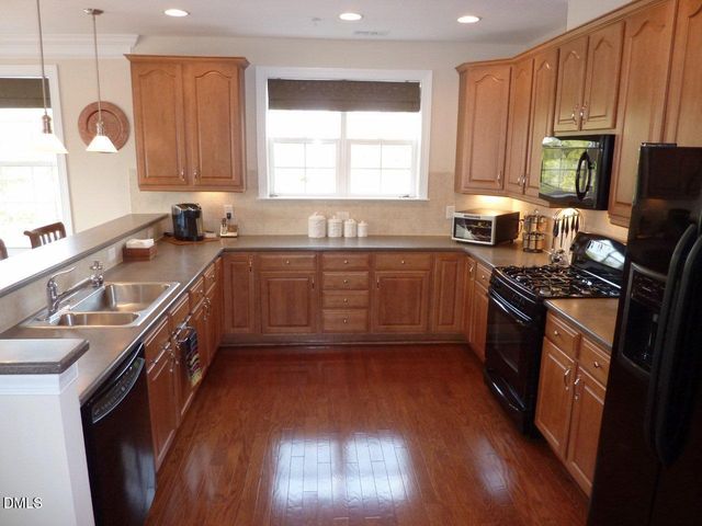 10400 Rosegate Court 302, Raleigh, NC 27617