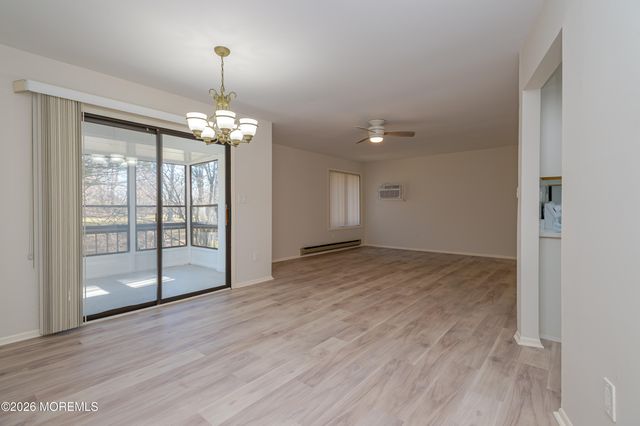 177 Amberly Drive H, Manalapan, NJ 07726