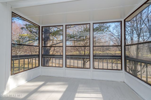 177 Amberly Drive H, Manalapan, NJ 07726