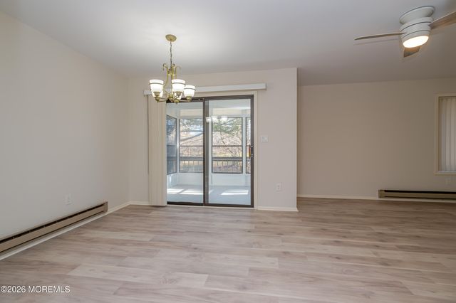 177 Amberly Drive H, Manalapan, NJ 07726