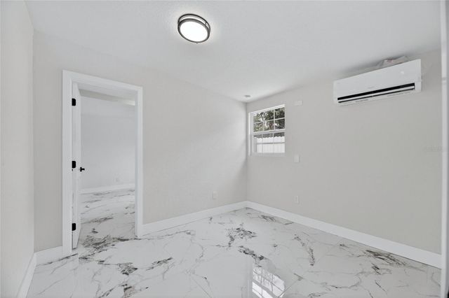 9608 N ASTER AVENUE, Tampa, FL 33612