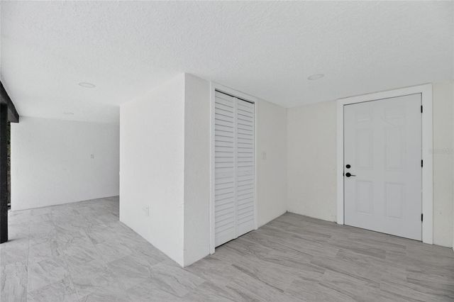 9608 N ASTER AVENUE, Tampa, FL 33612