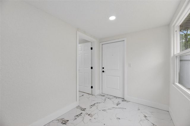 9608 N ASTER AVENUE, Tampa, FL 33612