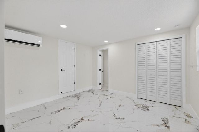 9608 N ASTER AVENUE, Tampa, FL 33612